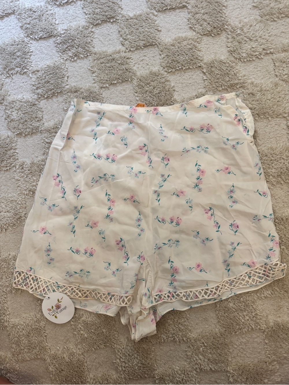 Vintage 1940s Yolande Silk Lingerie (Floral Shorts) | Size Small